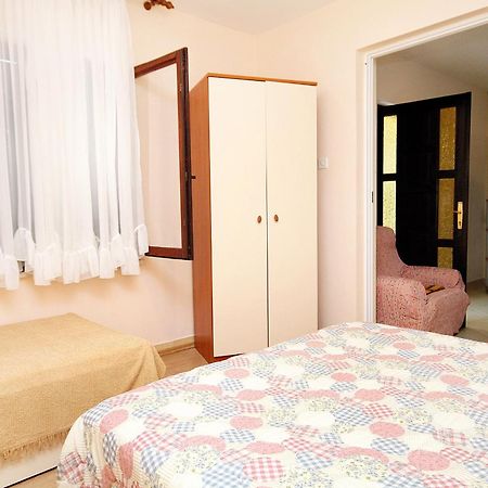 Apartments By The Sea Brgulje, Molat - 6241 Quarto foto