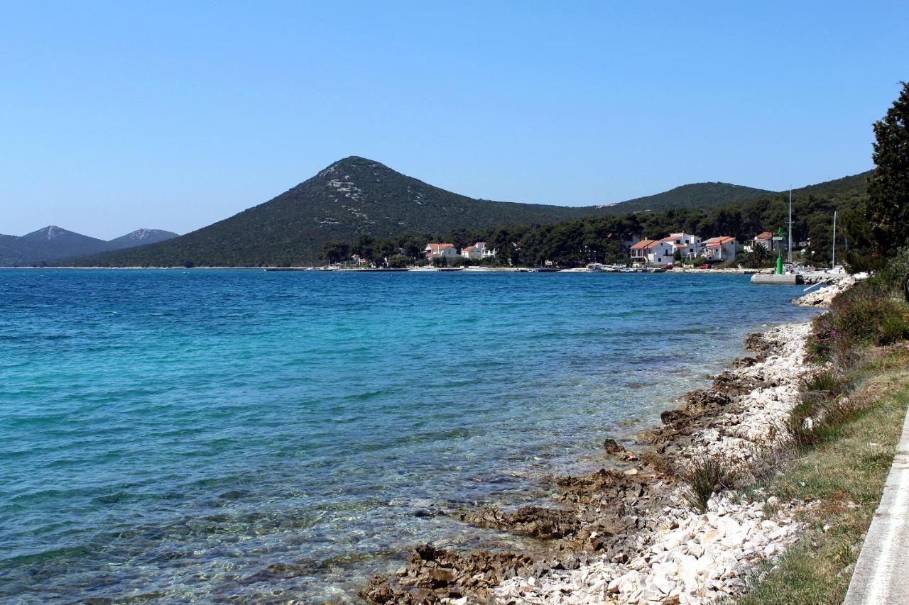 Apartments By The Sea Brgulje, Molat - 6241 Exterior foto