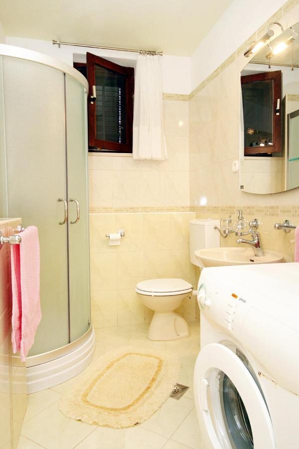 Apartments By The Sea Brgulje, Molat - 6241 Exterior foto
